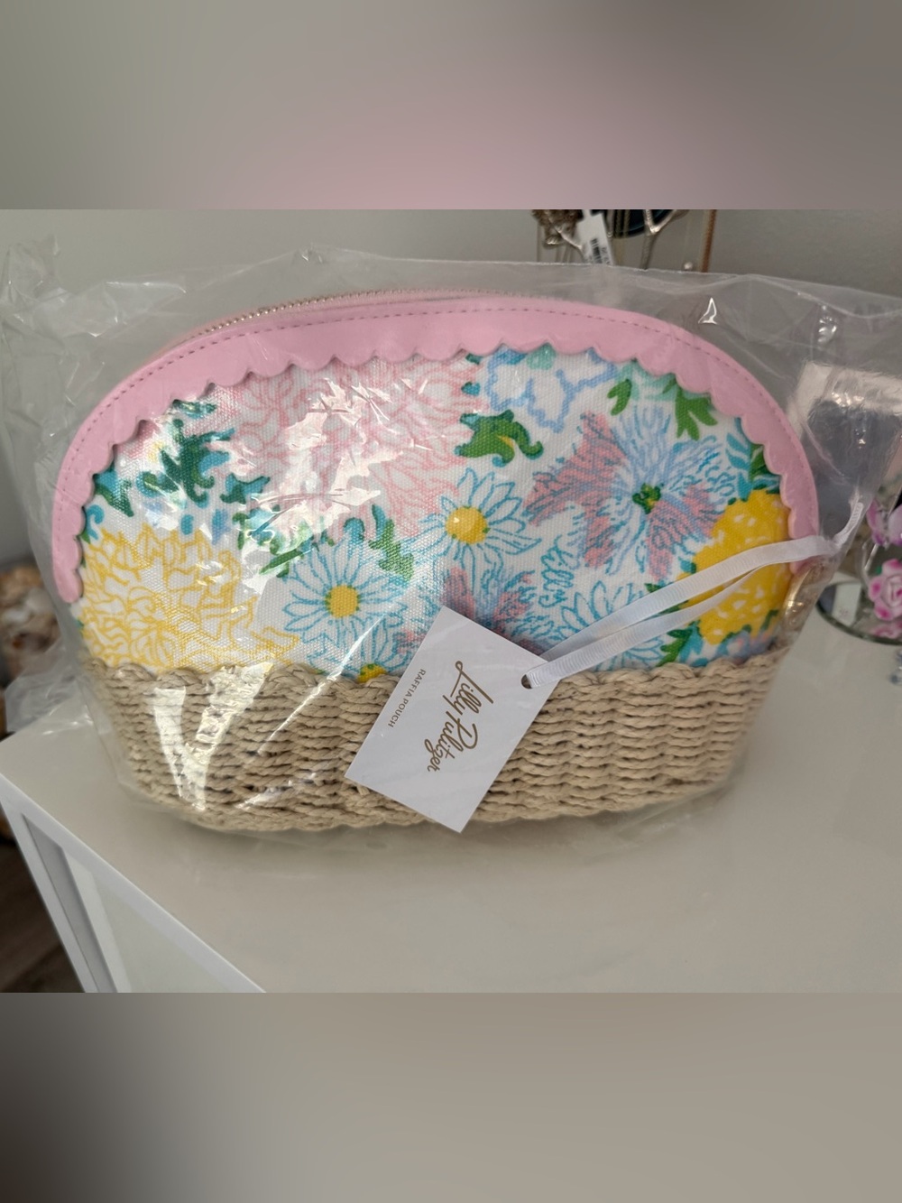 NWT Lilly Pulitzer Pink Trim Floral Straw-Base Cosmetic Bag